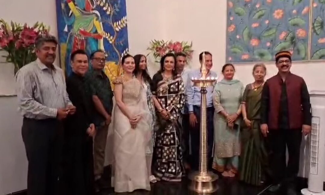 Let a Thousand Flowers Bloom Exhibition at India House Gallery